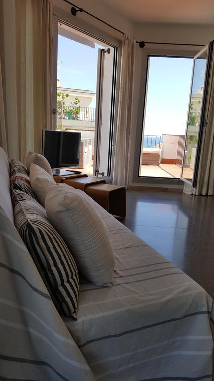 The Sky Attic Apartment 시체스 외부 사진